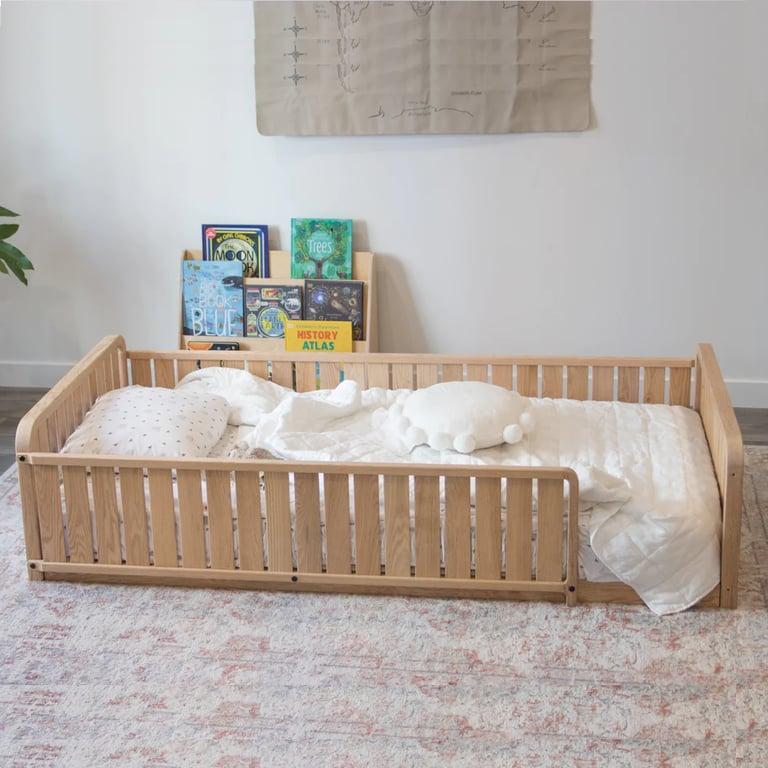 Montessori Sprout Kids Sosta Vloerbed Platform Met 2 Hoofdborden en 3/4 en Volledig Zijpaneel