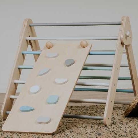 Montessori leg&go Klimdriehoek met Helling Pastel