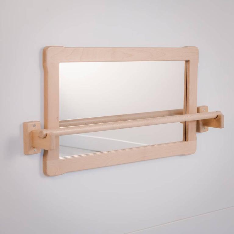 Montessori Woodjoy Montessori Grote Spiegel met Lange Houten Optrekstang Naturel